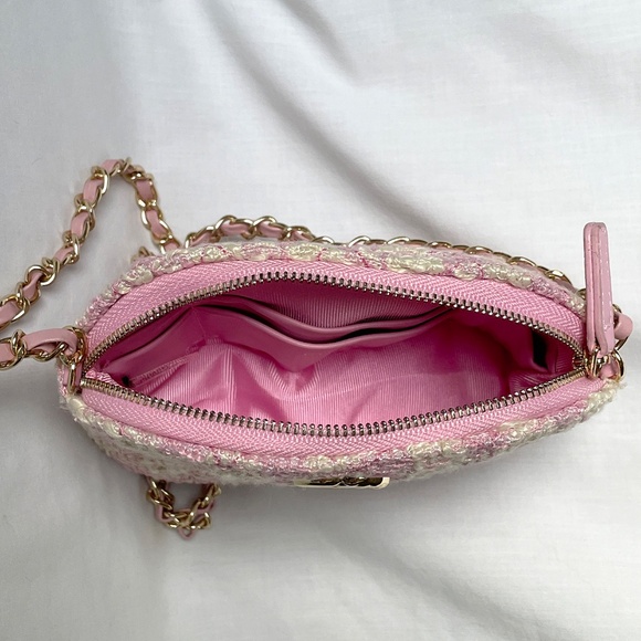 NEW CC Pink Tweed Crossbody Bag - Picture 8 of 12